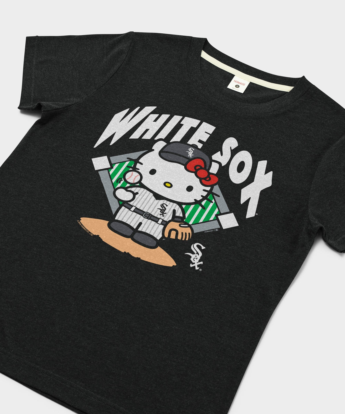 Women's Hello Kitty x Chicago White Sox Toss product image 2
