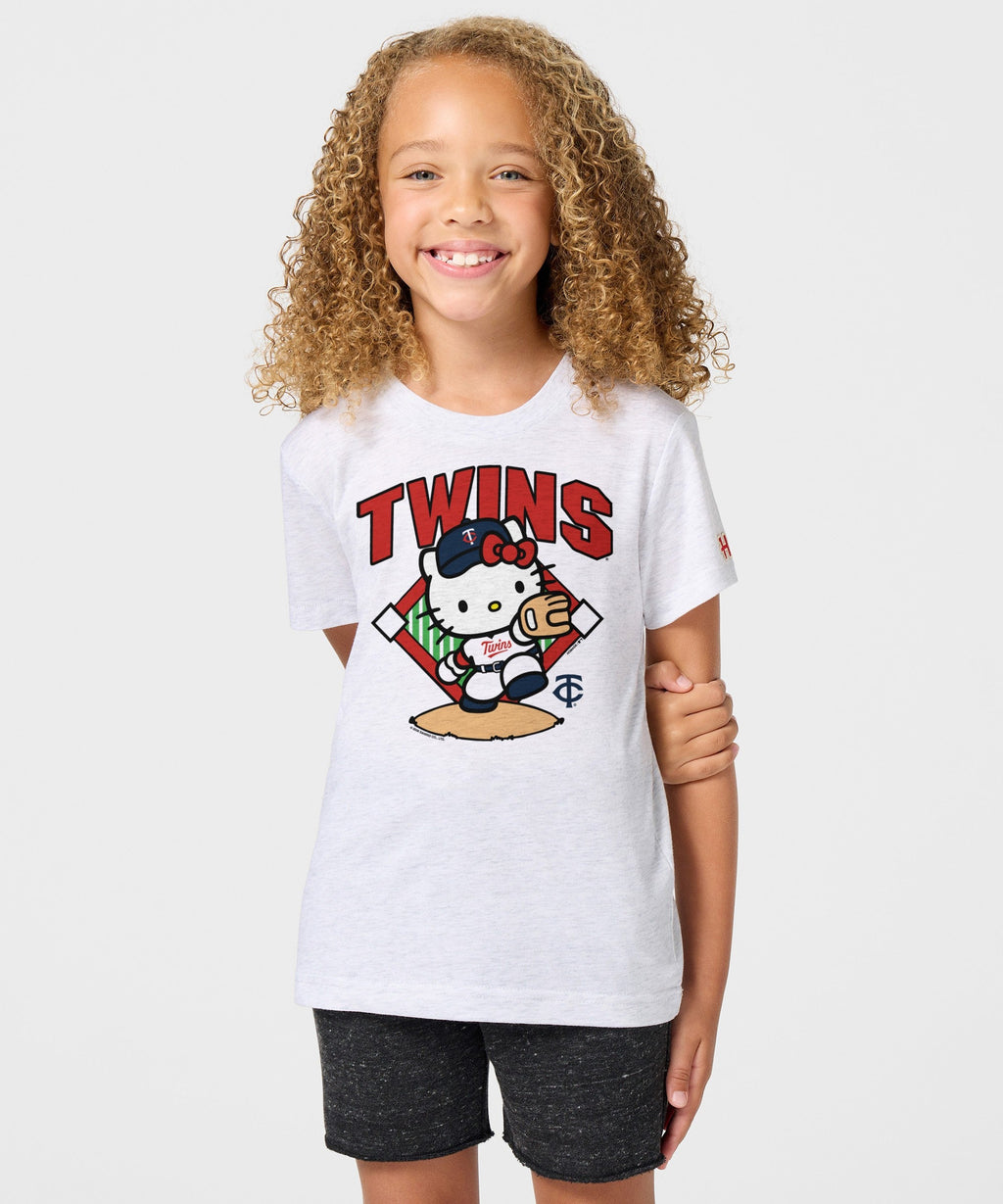 Youth Hello Kitty x Minnesota Twins Throw product image 3